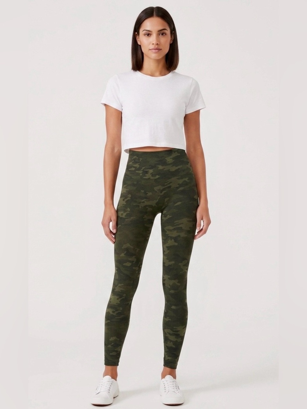 Spanx Look At Me Now Seamless Legging in Green Camo Size: M